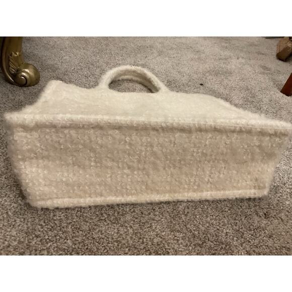 Shiraleah Hitched Collection Wedding Day Pearl Embellished "BRIDE" Boucle Tote - Picture 9 of 9